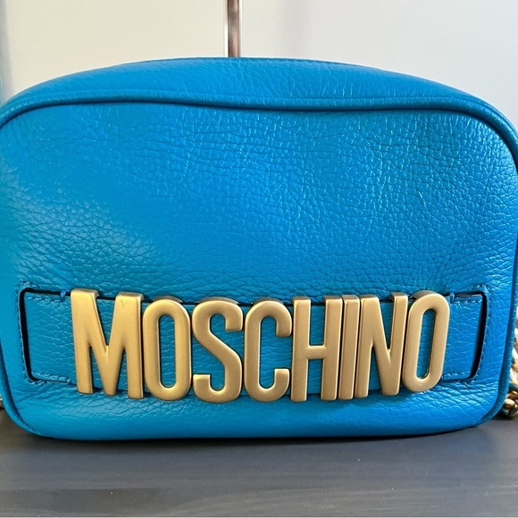 MOSCHINO COUTURE Lambskin Blue Leather Gold Chain Crossbody/Clutch - Picture 15 of 16